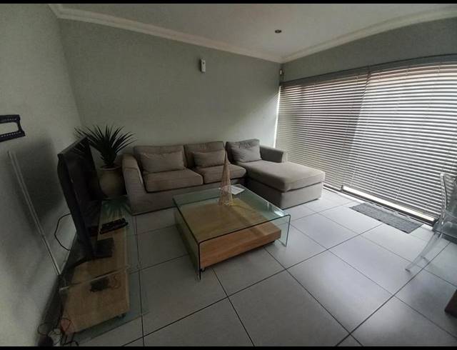 3 BEDROOM TOWNHOUSE FOR SALE IN MANTEVREDE